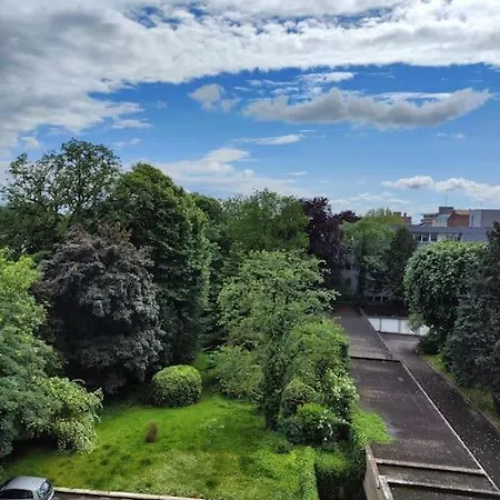 En Apartment La Madeleine (Nord)